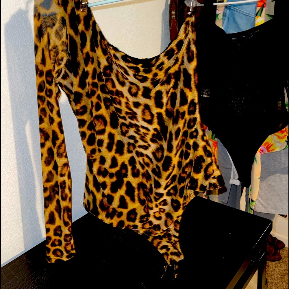 Leopard one sleeve bodysuit w/ Leather Jeans WBelt